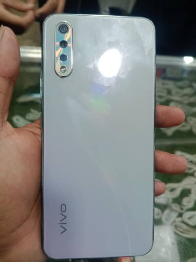 Vivo S1