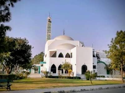On Excellent Location 6 Marla Commercial Plot In Beautiful Location Of EME Society - Block J In Lahore