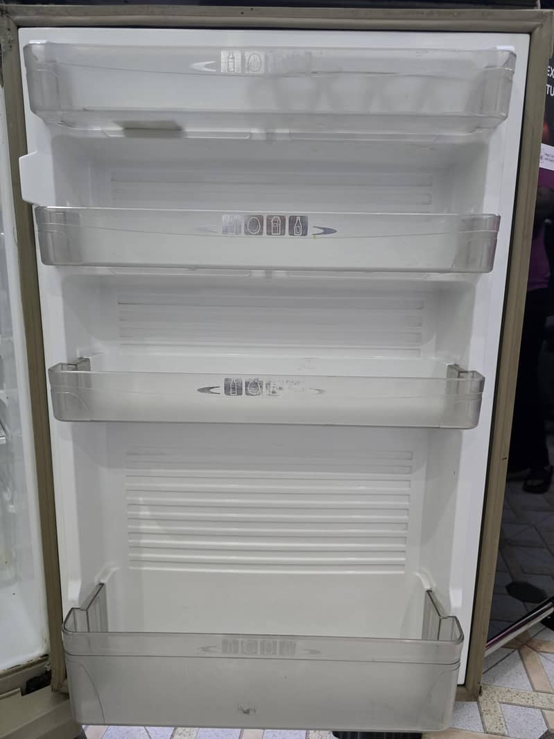 Refrigerator 4