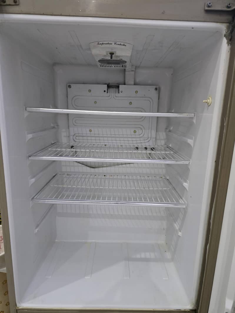 Refrigerator 5