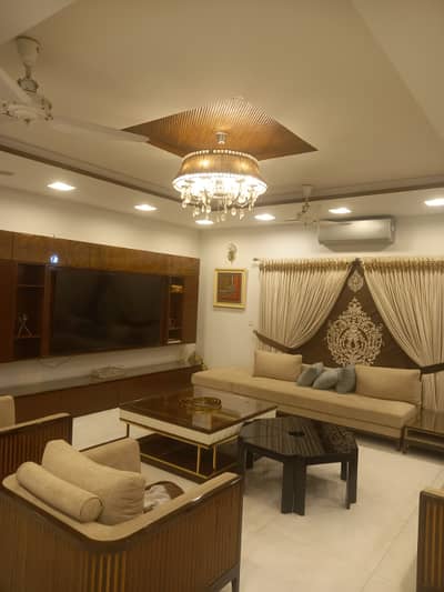 One Kanal New House For Rent