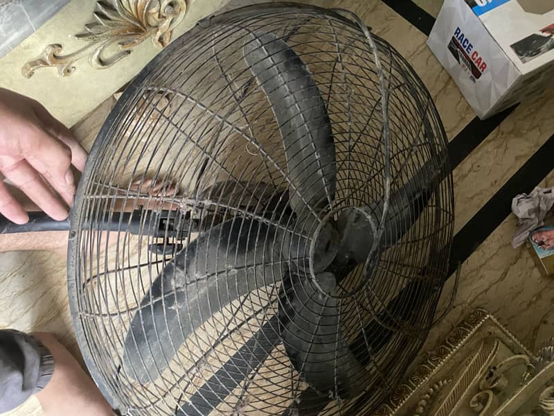 Bracket Fan 0