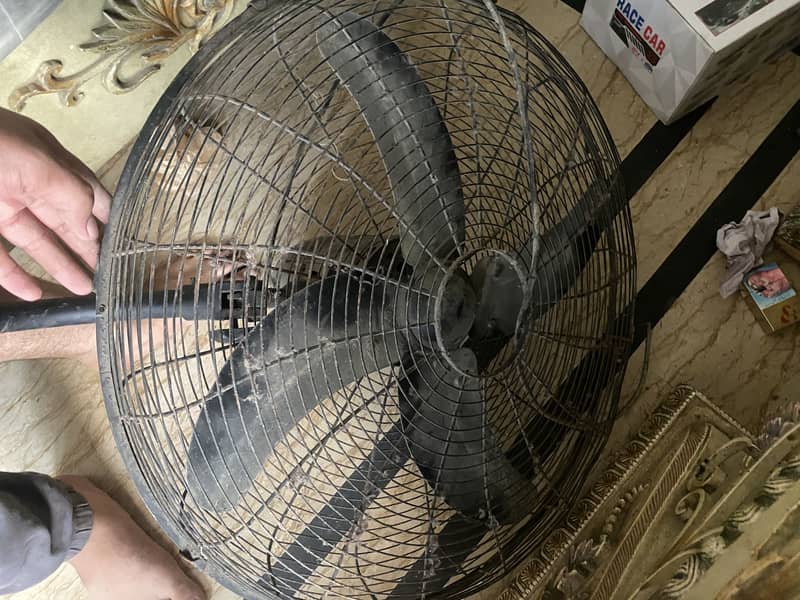 Bracket Fan 2