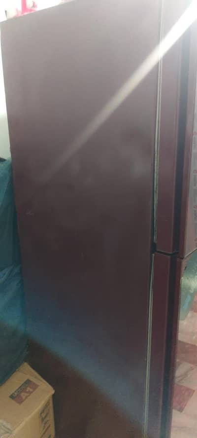 bake fridge ok chalta tha light ka jhatka na compressor jala deya h