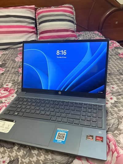 Hp Pavilion 15 Ryzen 7 + 8gb + 512gb RAM SSD