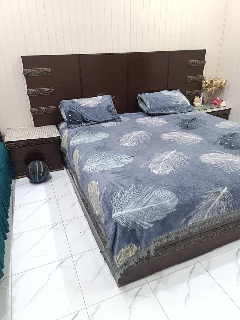 bed only 3