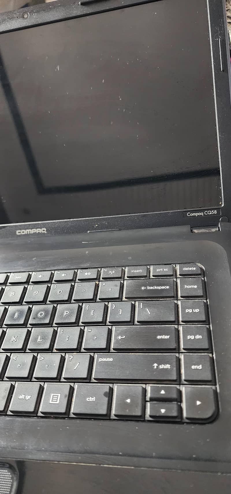 COMPAQ CQ58 2