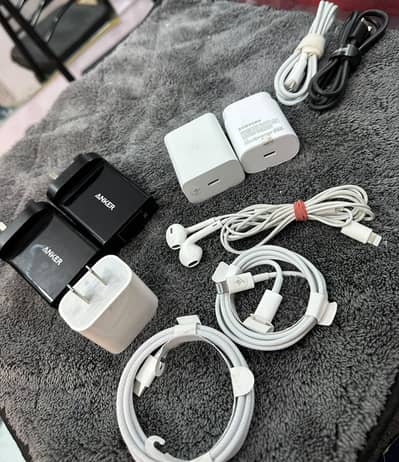 I phone orignal chargers all available