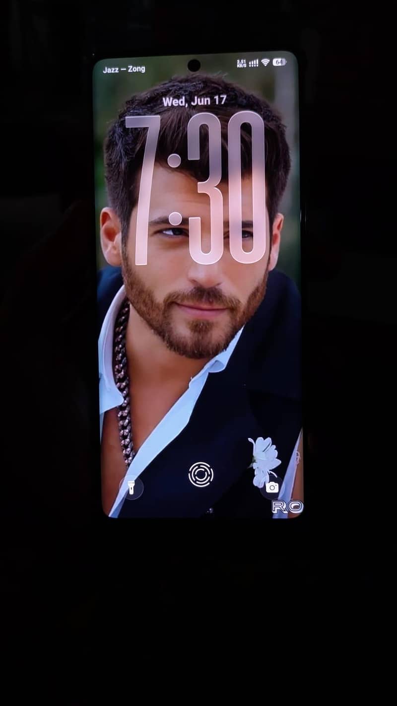 Tecno CAMON 40 Pro 4