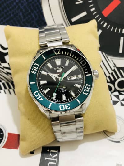 SEIKO 5 SPORTS-AUTOMATIC-ORIGINAL NEW WATCH-CITIZEN CASIO TISSOT OMAX