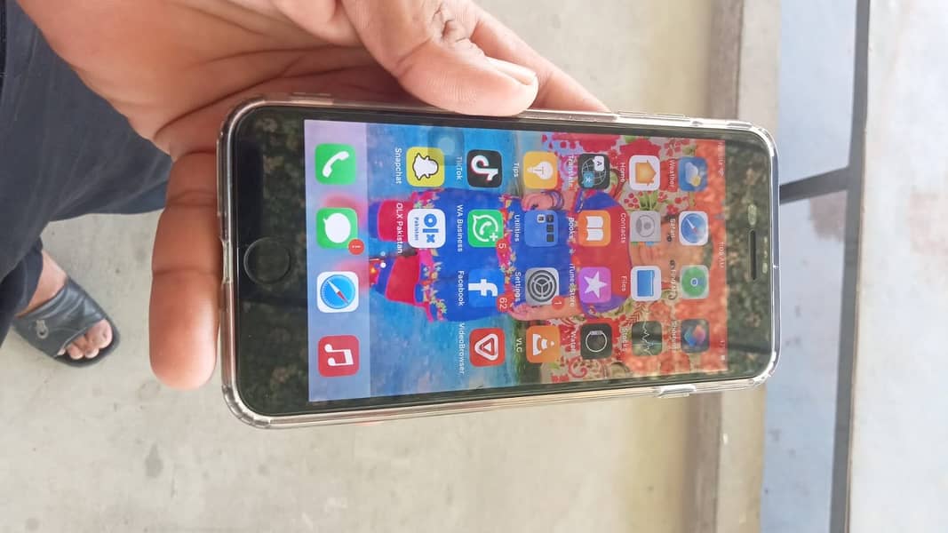 Apple iPhone 7 Plus 3