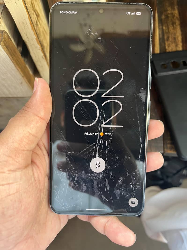 Google Pixel 8 Pro 1