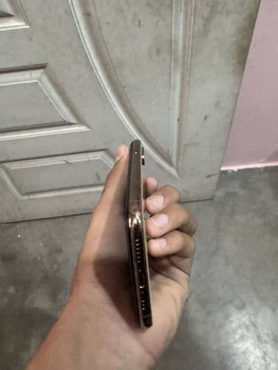 Apple iPhone XS