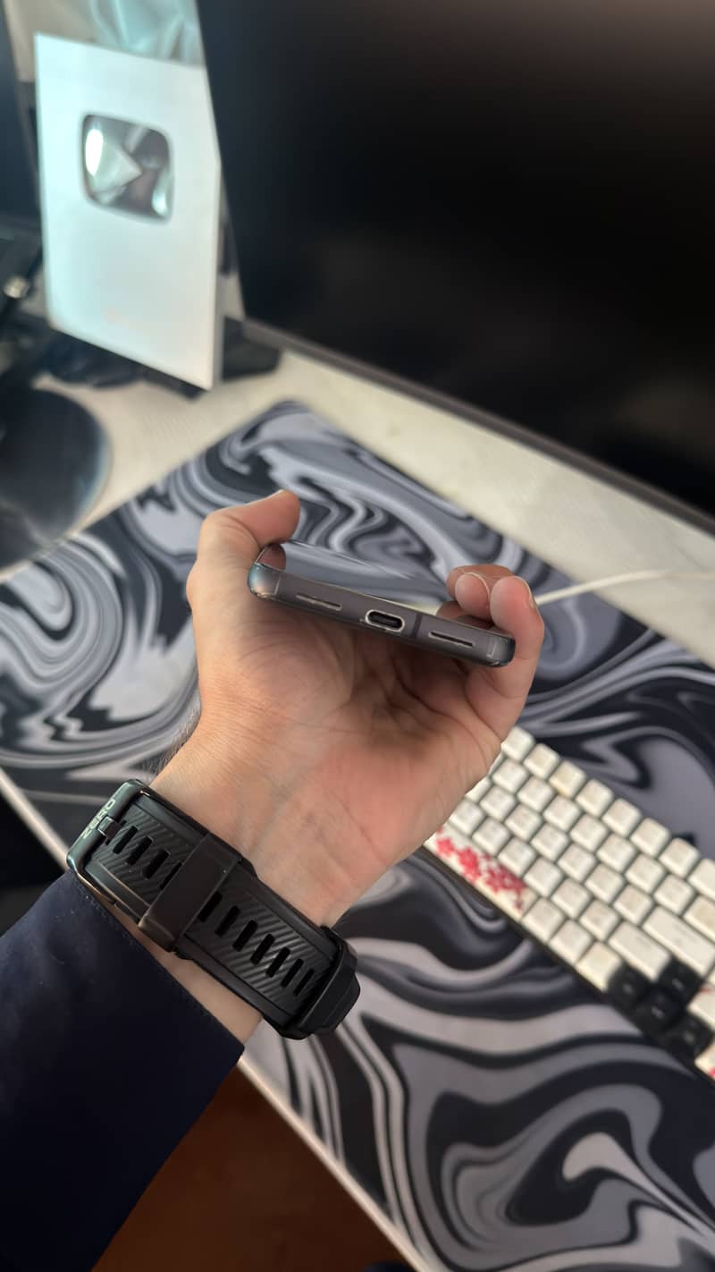 Google Pixel 8 5