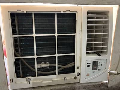 0.75 ton window AC in good condition