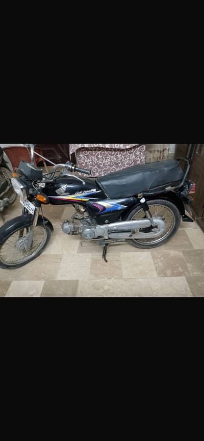 Honda CD 70 2010 Karachi num