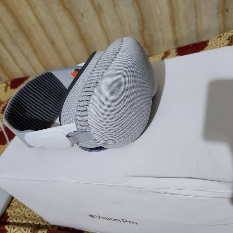Apple Vision Pro 1