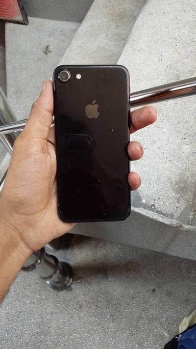 Apple iPhone 7