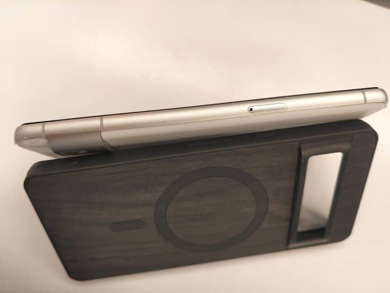 Google Pixel 7 4