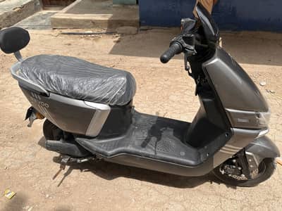 revoo A12 scooty