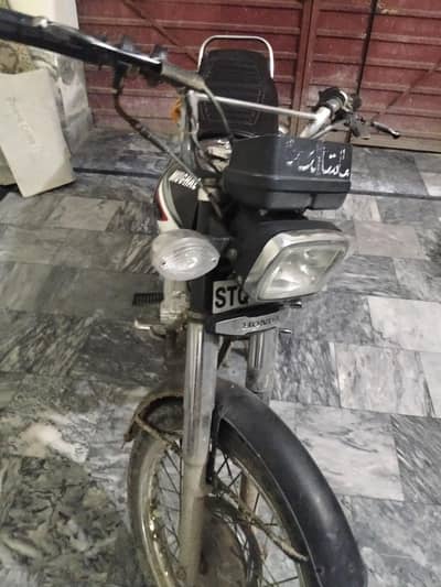 urgent sell my Honda 125 model 2015