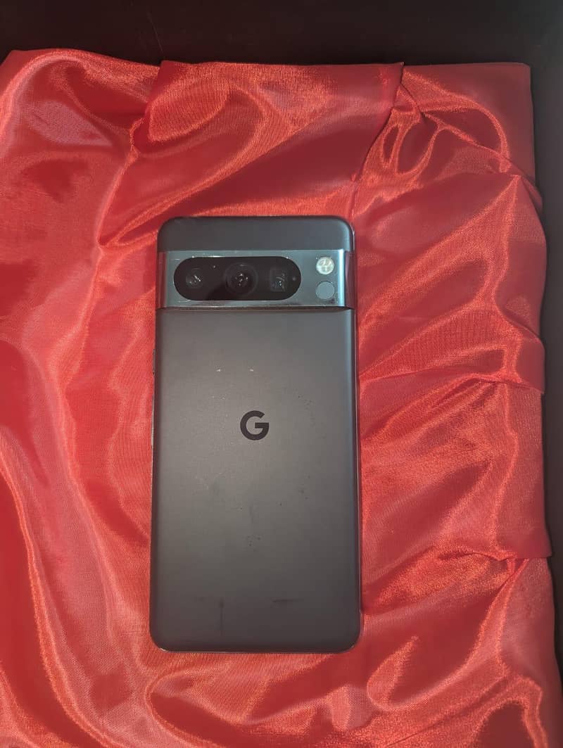 Google Pixel 8 Pro 2