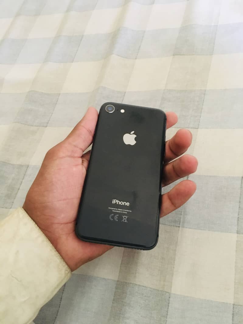 Apple iPhone 8 6