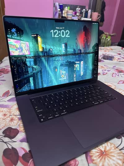 Apple MacBook Pro 16" M4 Pro chip - 24GB RAM / 512GB SSD - Space Black