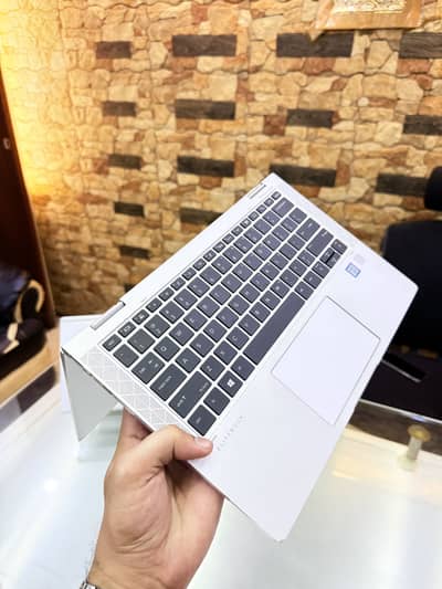 HP Elitebook 1030 G3 i5 8th Gen Touch Screen 360 Rotatable