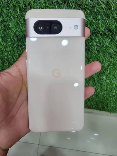 GOOGLE PIXEL 8