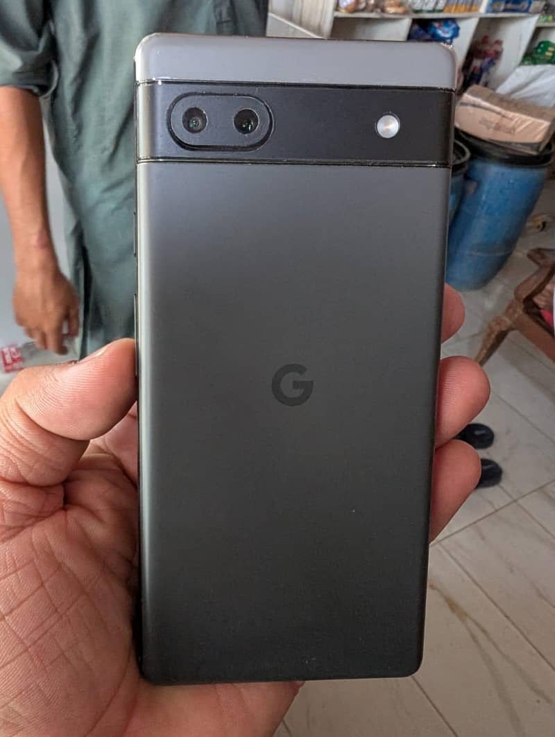 Google Pixel 6a 1