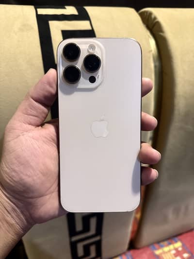 Apple iPhone 16 Pro Max