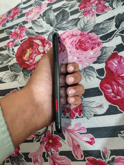 Apple iPhone XR