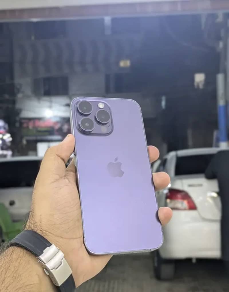 iPhone 14 Pro Max 0