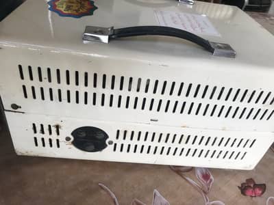 Universal A-100 Special Voltage Stabilizer