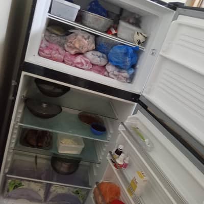 Dawlance full size refrigerator
