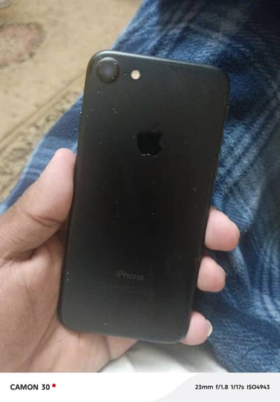 Apple iPhone 7