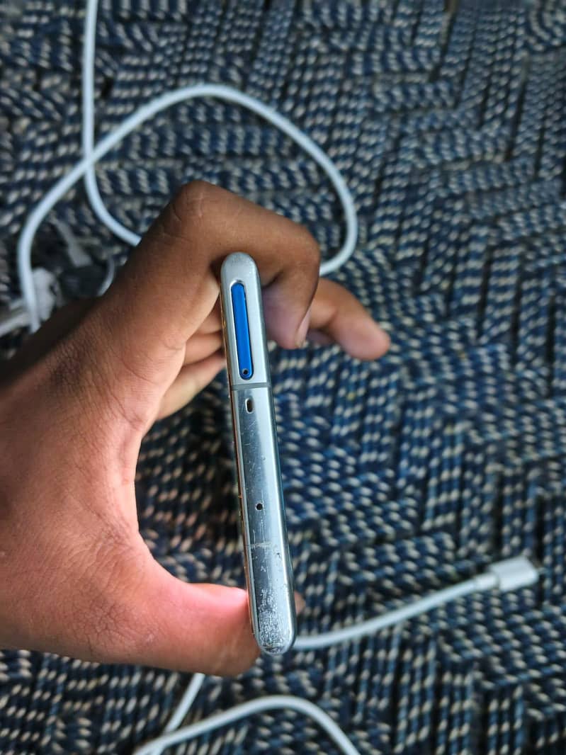 Samsung Mobile Note 10 Plus 4