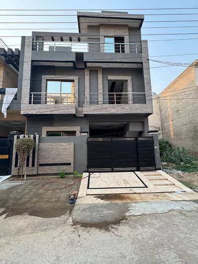 PRIME LOCATED 5 MARLA TRIPLE STOREY HOUSE