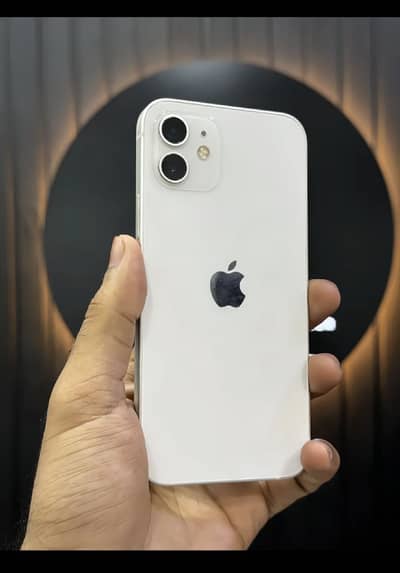 Apple iPhone 12