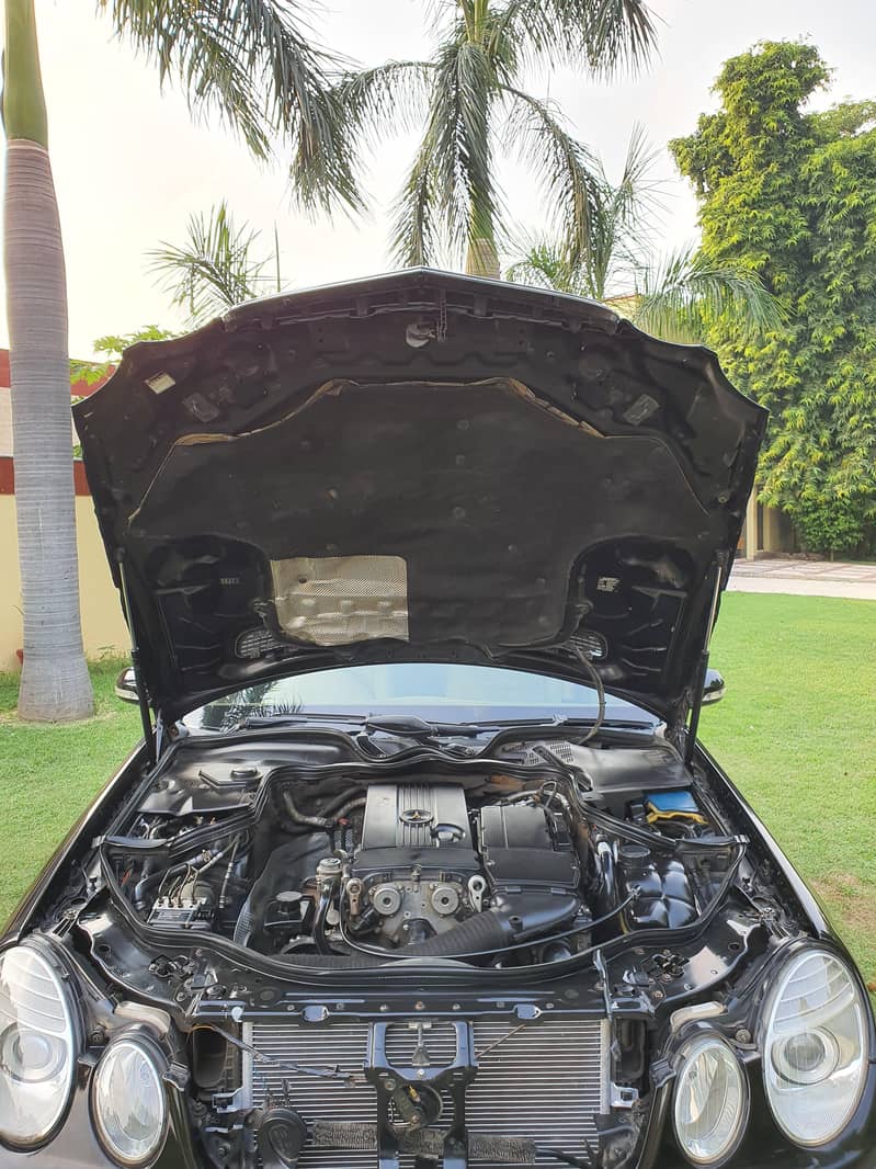 Mercedes E Class E200 2