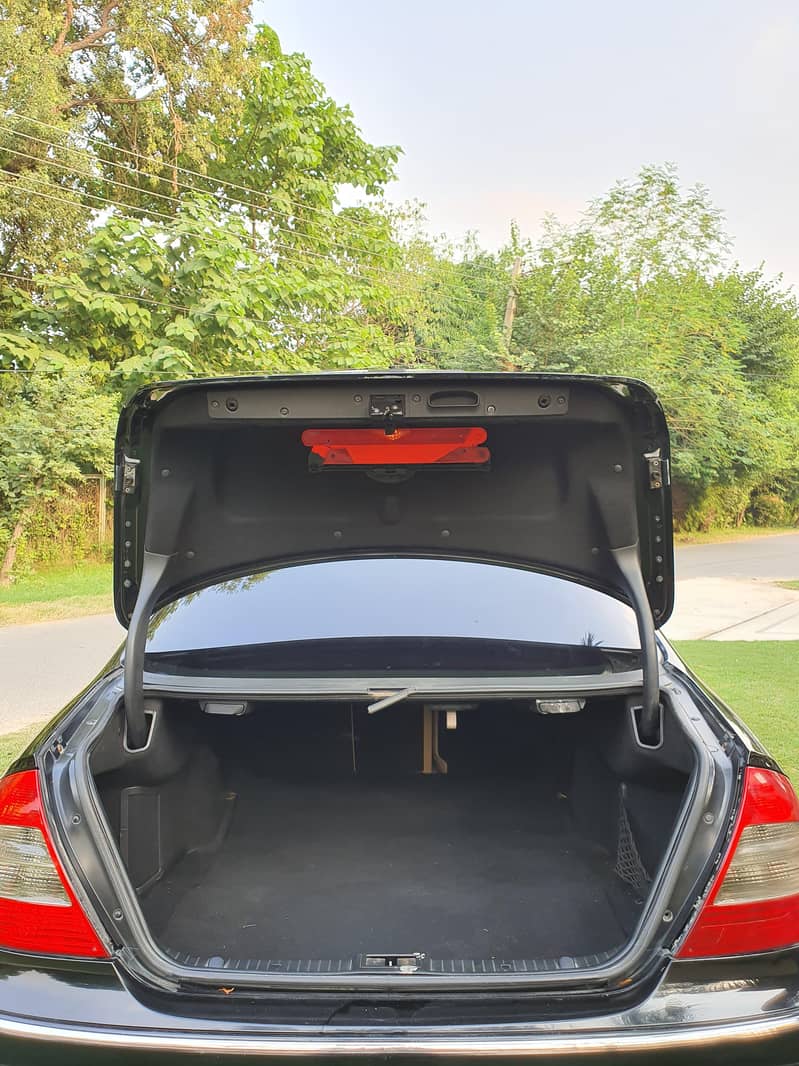 Mercedes E Class E200 7