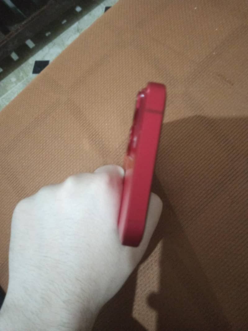Apple iPhone 14 2