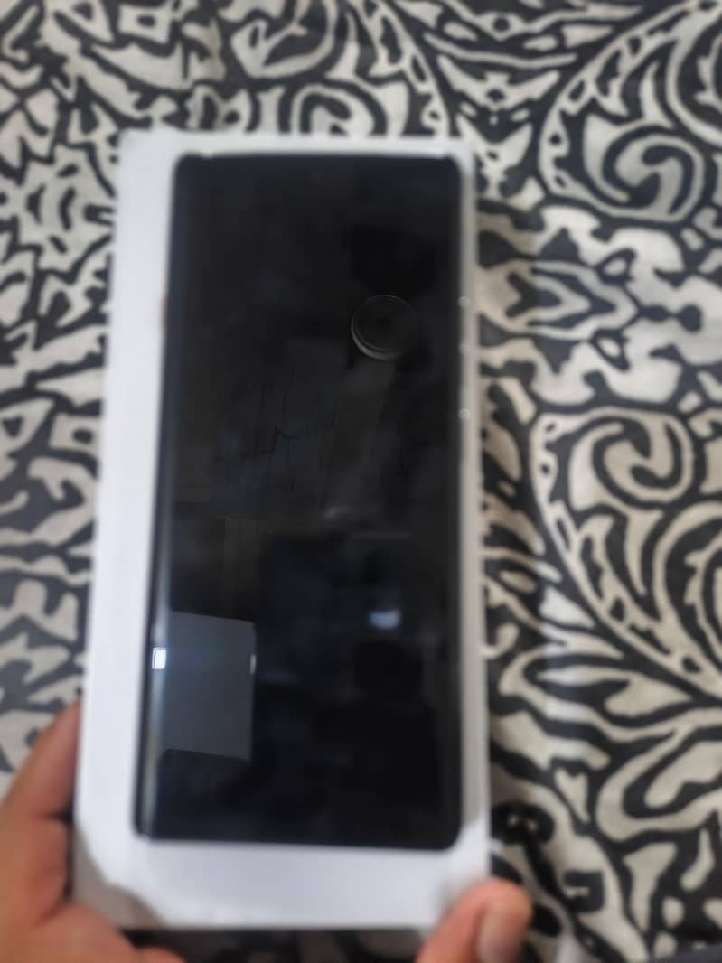 TECNO CAMON 40 PRO 2