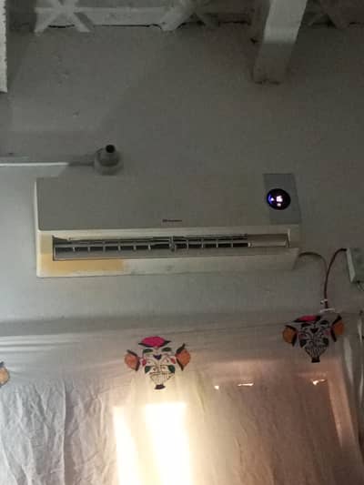 1 ton Ac for Sale 1 bar repairing only gas our all ok raninig