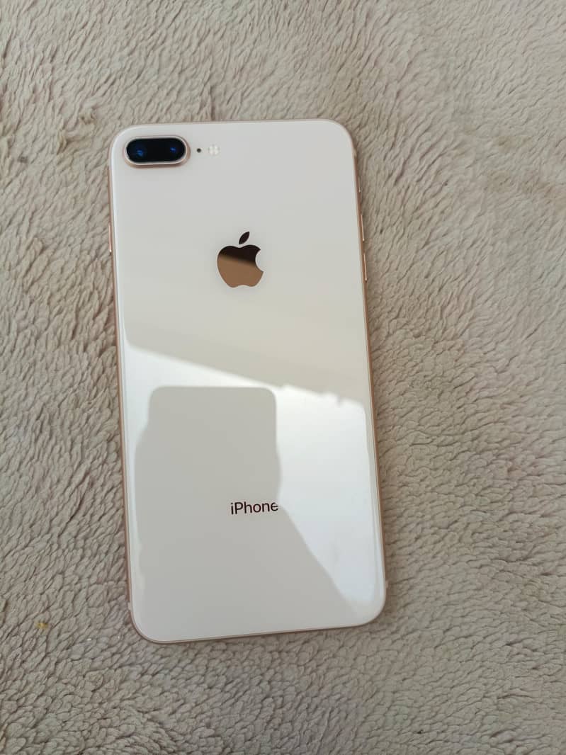 Apple iPhone 8 Plus 0