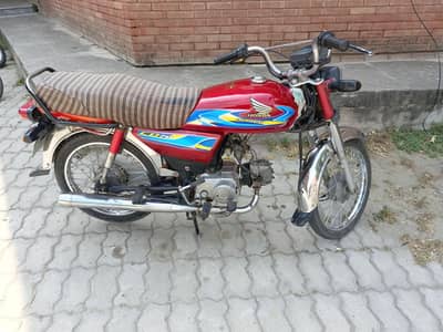 Honda CD 70 2k13 model