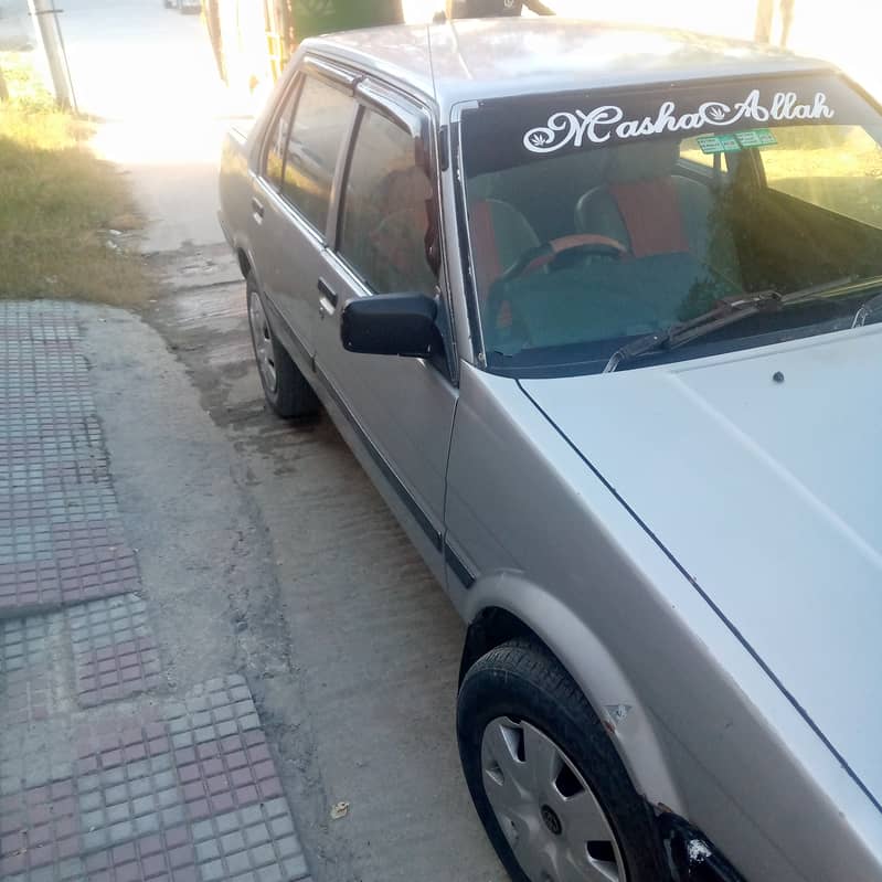 Corolla 83 6
