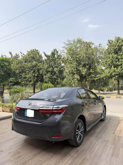 Toyota Corolla Altis CVT 2018