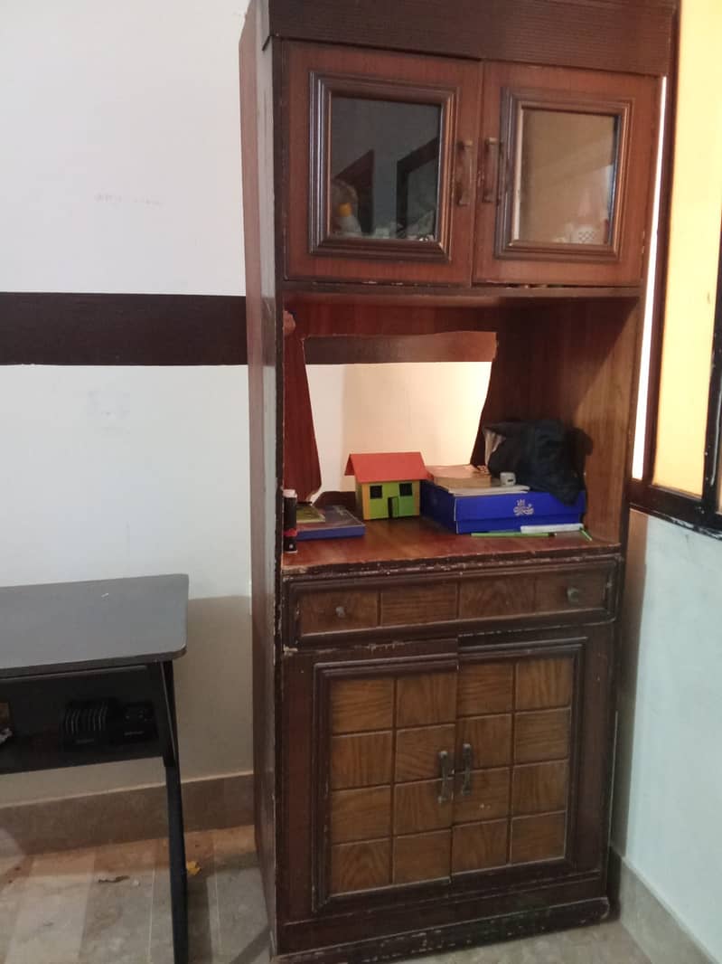 Divider and table 2
